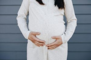 प्रेग्नेंसी के समय जरूरी सावधानियां और सुझाव 1 प्रेग्नेंसी के समय जरूरी सावधानियां और सुझाव